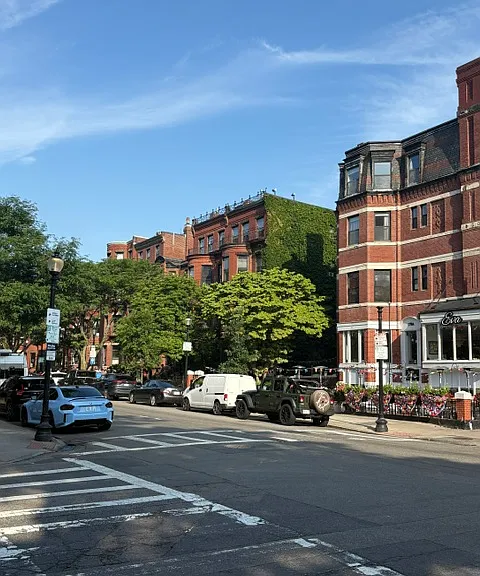 289 Newbury St #3 — Photo 1