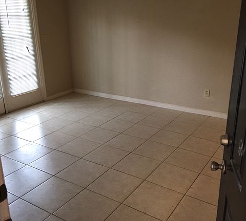 5th image of 2550 N Alafaya Trl APT 1105