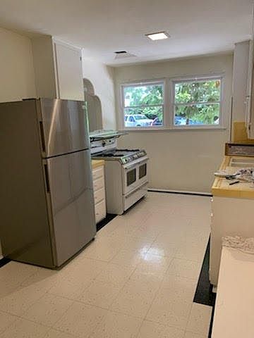 1st image of 3232 Descanso Dr #3