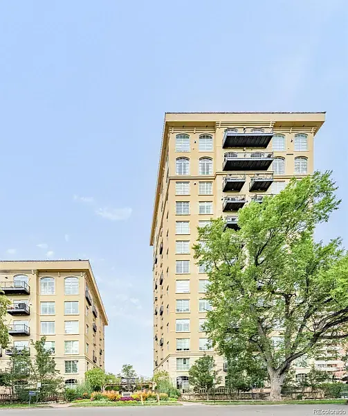 Building - 25 N Downing St #804