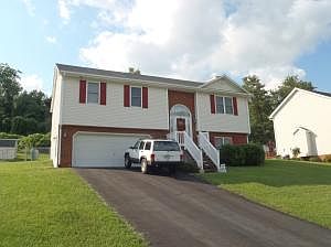2nd image of 1709 Warner Pl