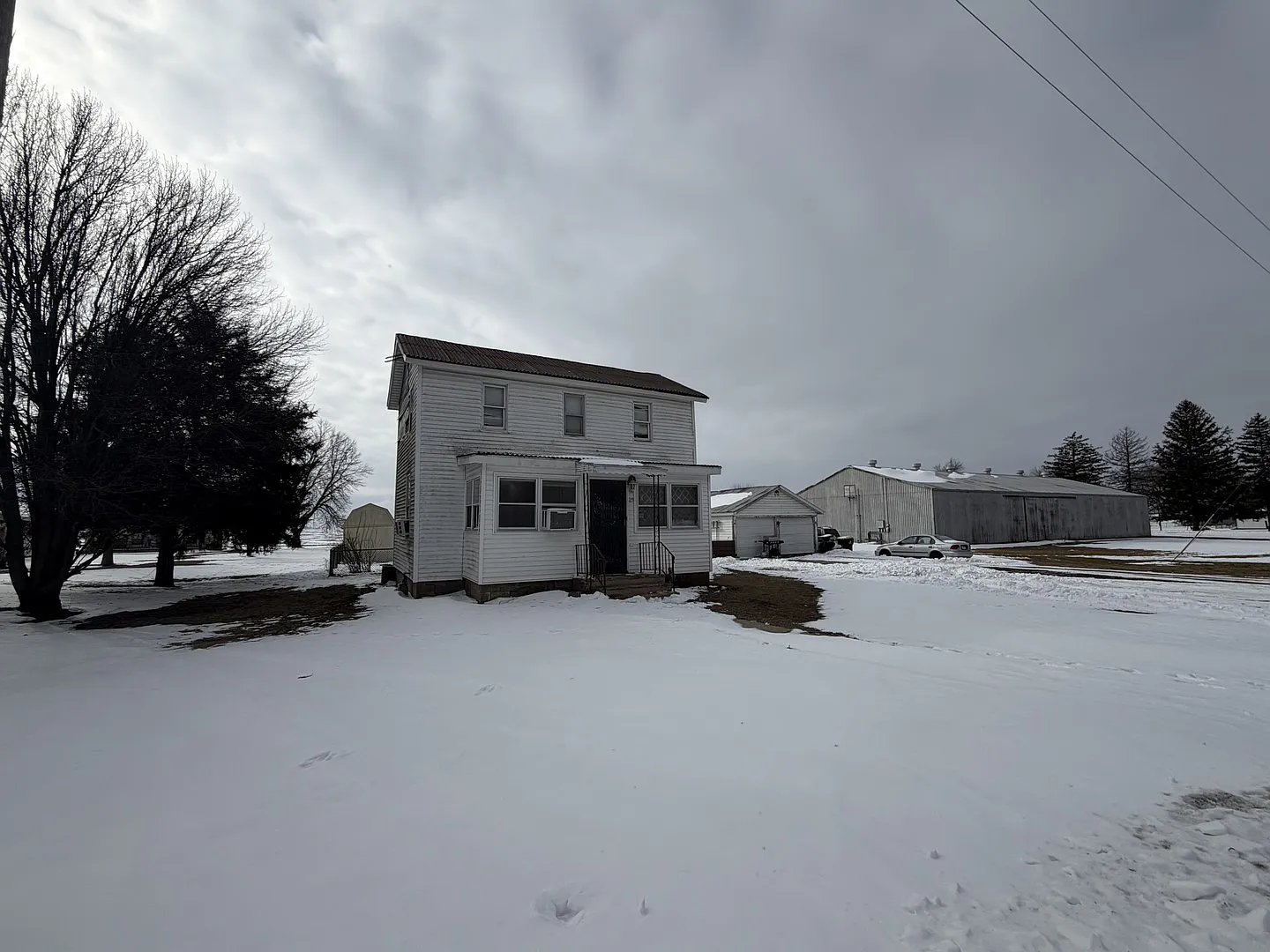 215 Grove St photo 1