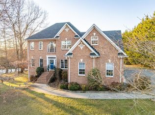 1043 Adlers Way, Forest, VA 24551