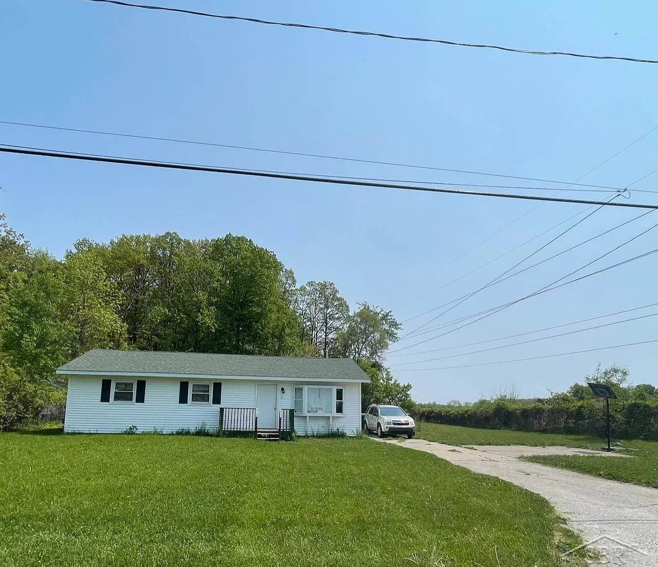 1985 Joy Rd photo 1