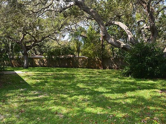 2nd image of 6612 Glades Way