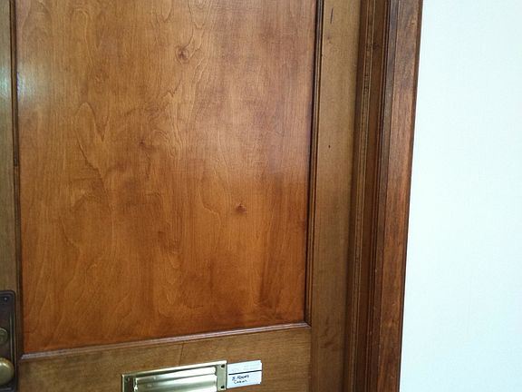 Entry door with active mail slot