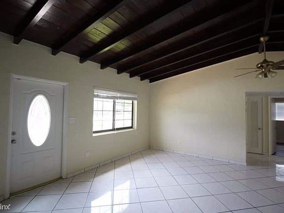 5th image of 451 E Dayton Cir