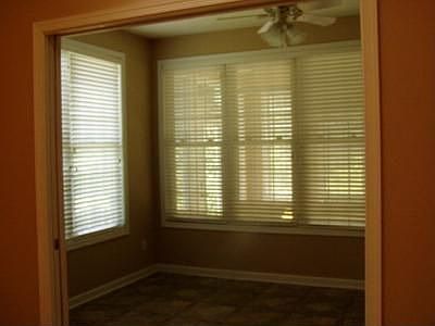 5th image of 400 Silver Oaks Dr