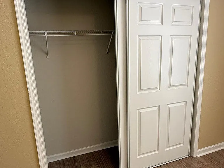 13769 Yarmouth Dr — Photo 19
