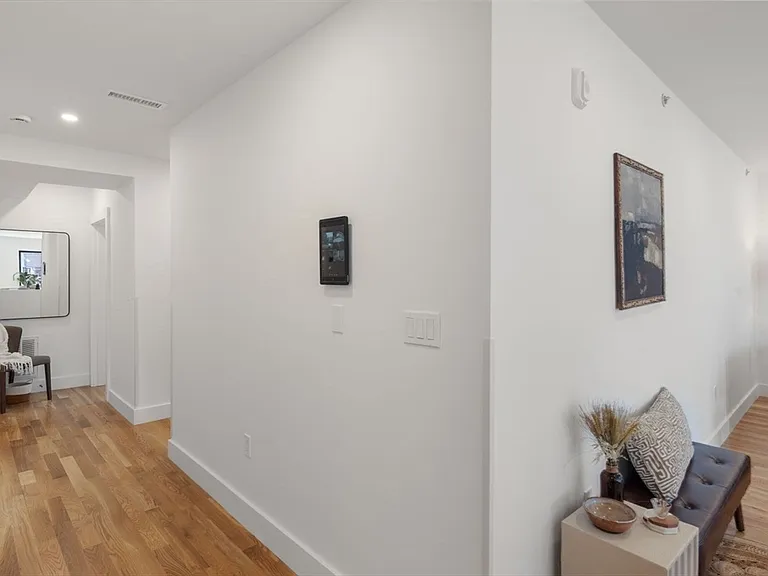 6 Gen Devine Way #1 — Photo 13