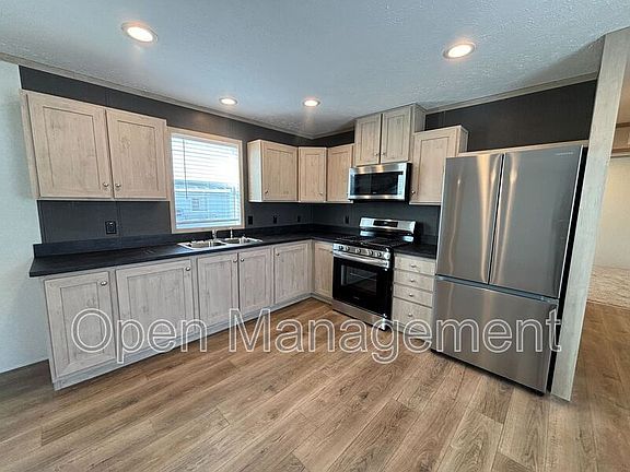 5th image of 725 S 12th St Lot 216