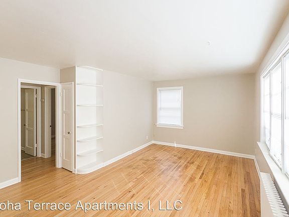 3rd image of 907 10th Ave E APT B