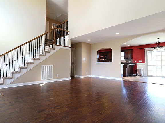 4th image of 1799 Arrowhead Ct