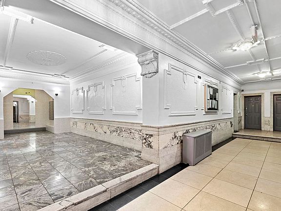 2nd image of 275 Harrison Ave APT B4