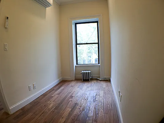 Rented by Francine Realty | media 27