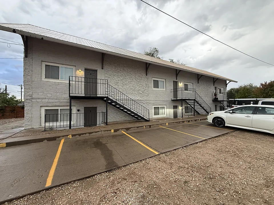 205 S 3rd Ave #7