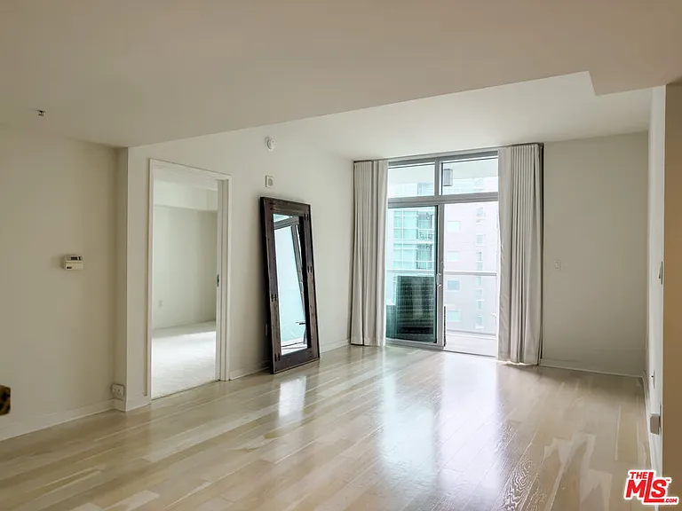 13700 Marina Pointe Dr #1626 — Photo 13