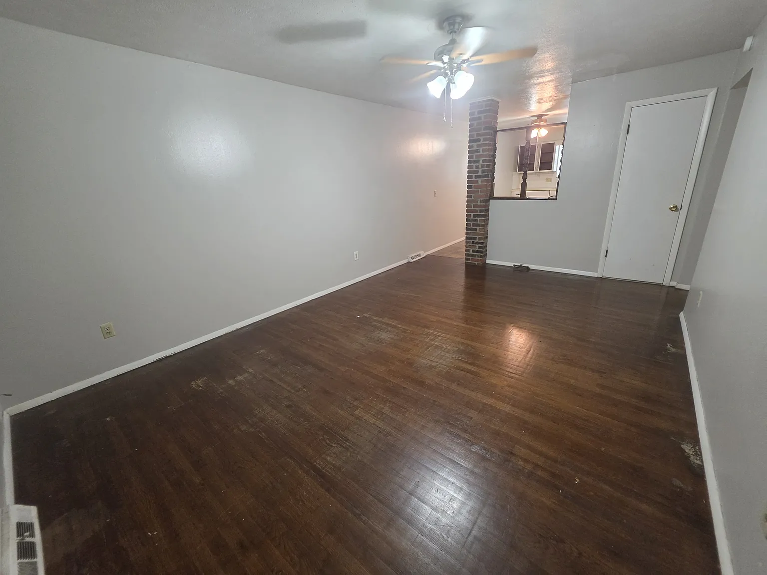 2044-3 S Barcliff - 3 — Photo 1