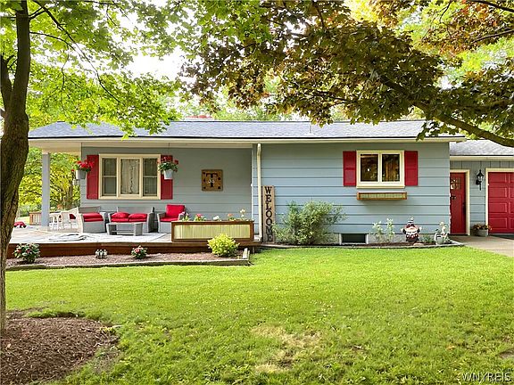 2nd image of 681 Perry Rd