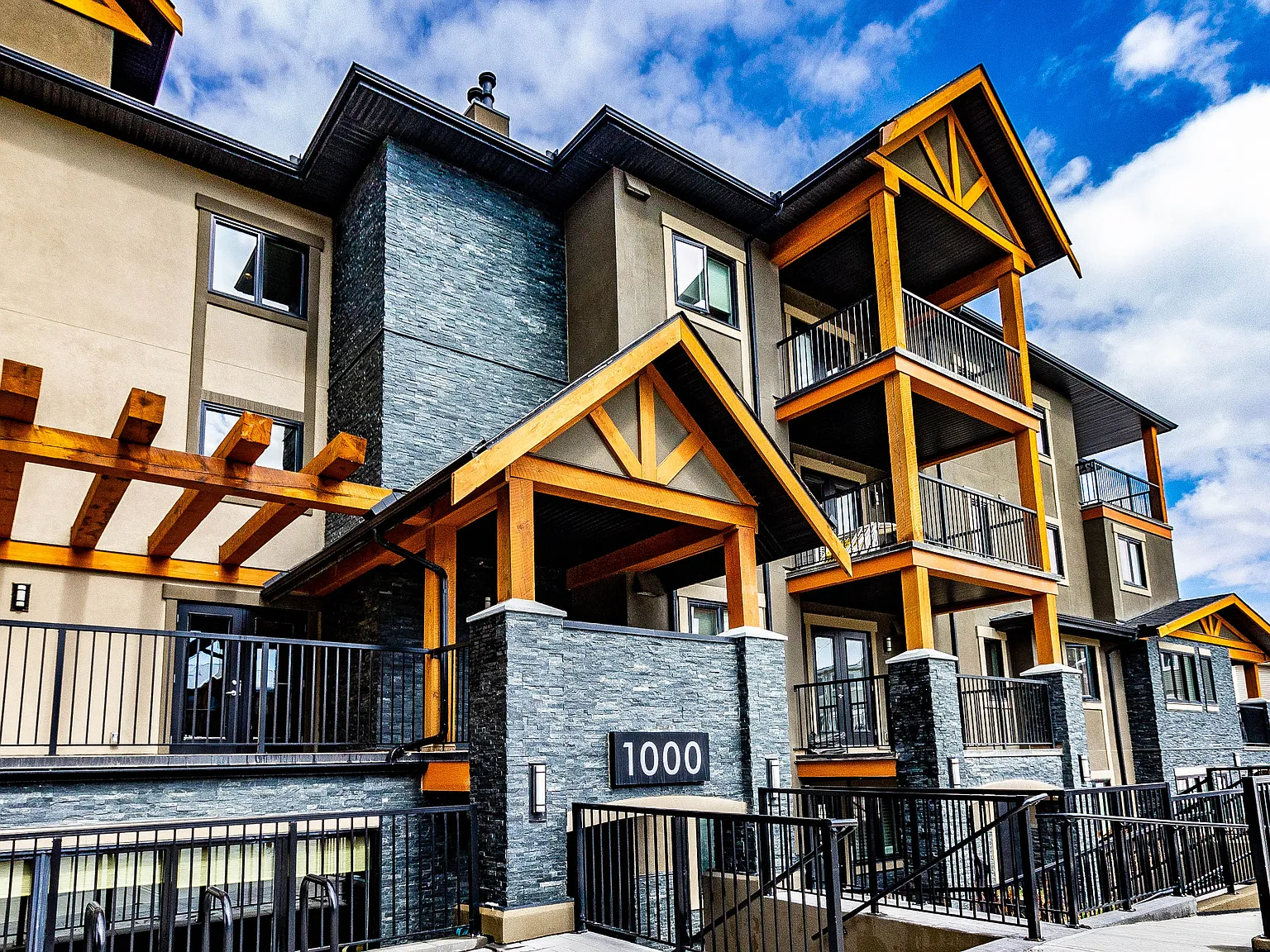 Stunning Kincora 1 Bed/1 Bath Condo W/ In-Suite Laundry, A/C And Two Parking Spots! — Photo 1