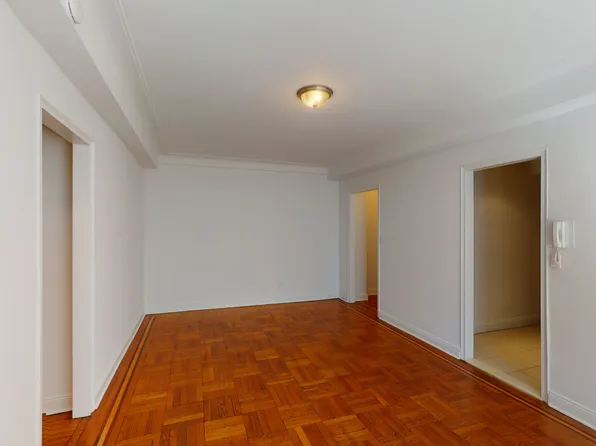 222 West 83rd Street image 3 of 5