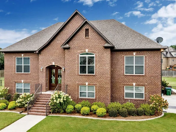 1021 Derby Pkwy, Kimberly, AL 35091