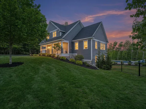 12 Long Hill Road, Stratham, NH 03885