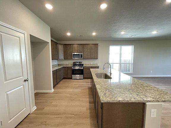 5th image of 11946 Sunshine Park Dr N