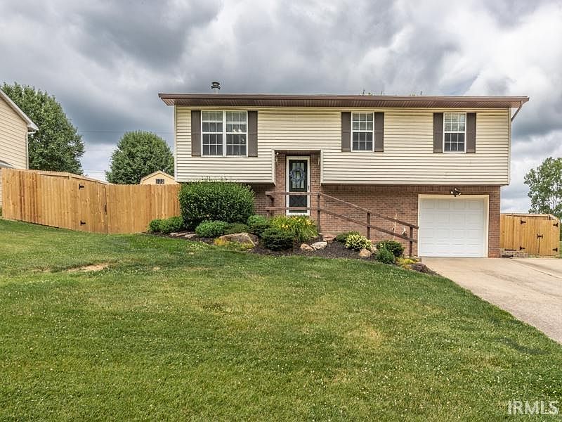 1st image of 4977 Providence Dr