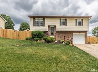 4977 Providence Dr, Newburgh, IN