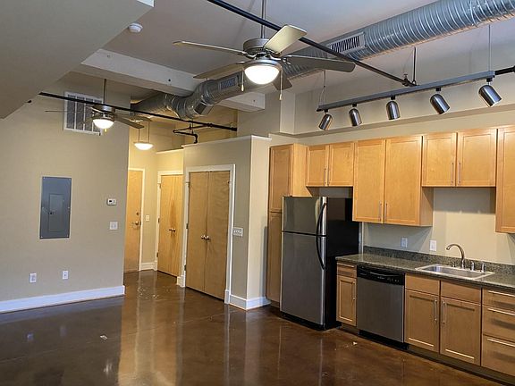 3rd image of 505 6th St SW #22G