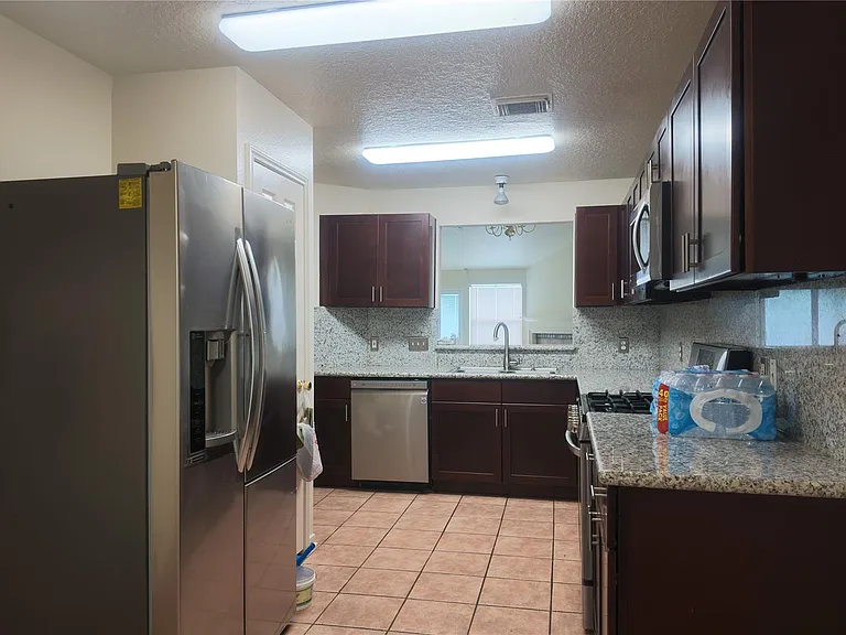 13519 Elder Bridge Dr — Photo 3