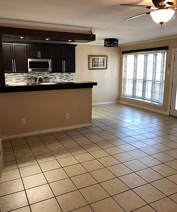 4th image of 3823 Pipers Meadow St