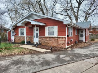 307 W Kingsbury St, Springfield, MO 65807