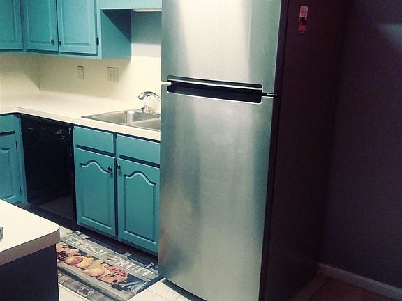 4th image of 1402 Liberty Dr #1402