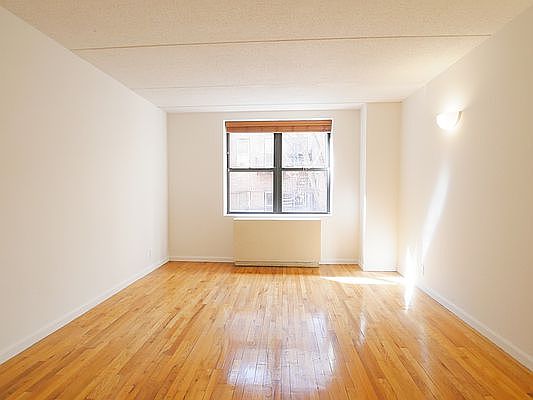 3rd image of 94 E 4th St APT 211