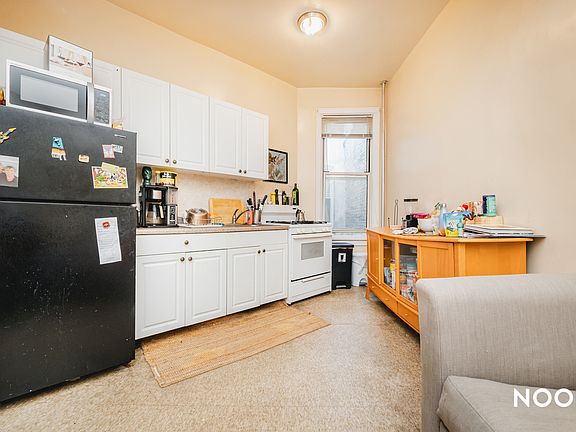 2nd image of 805 Seneca Ave #1B