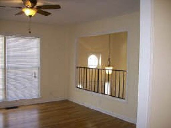 5th image of 1129 Mountain View Dr