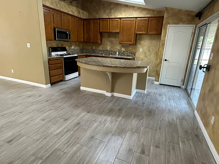 6002 Oneida Falls Dr — Photo 4