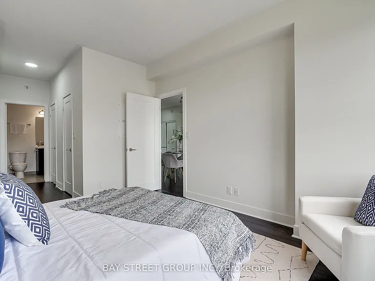28 Prince Regent St #Penthouse 8 — Photo 16