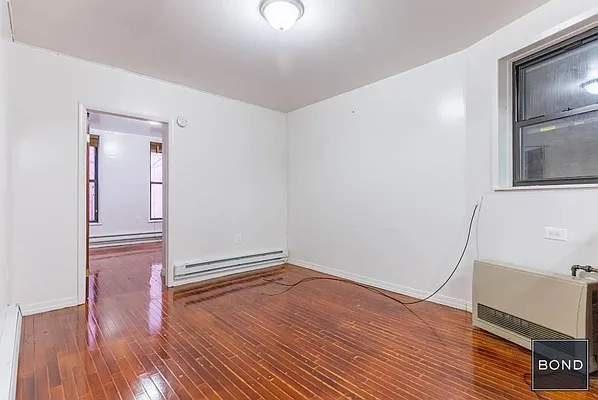 Rented by Bond New York | media 7