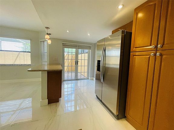 2nd image of 11325 SW 9th Ct #11325