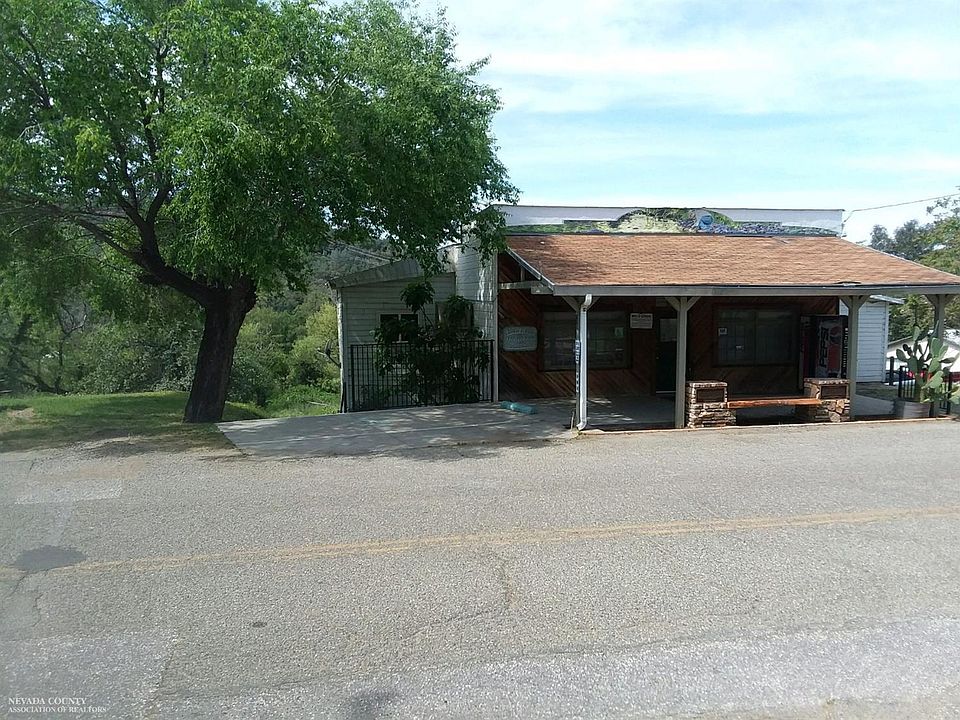 2nd image of 8446 Smartville Rd