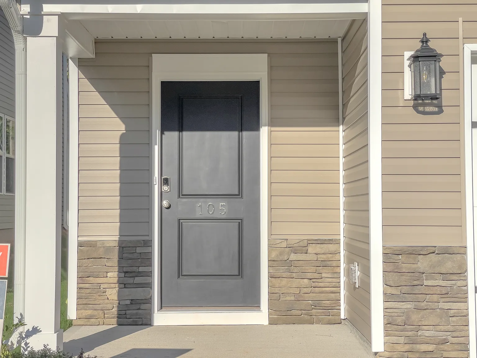 423 Mariene Dr — Photo 3
