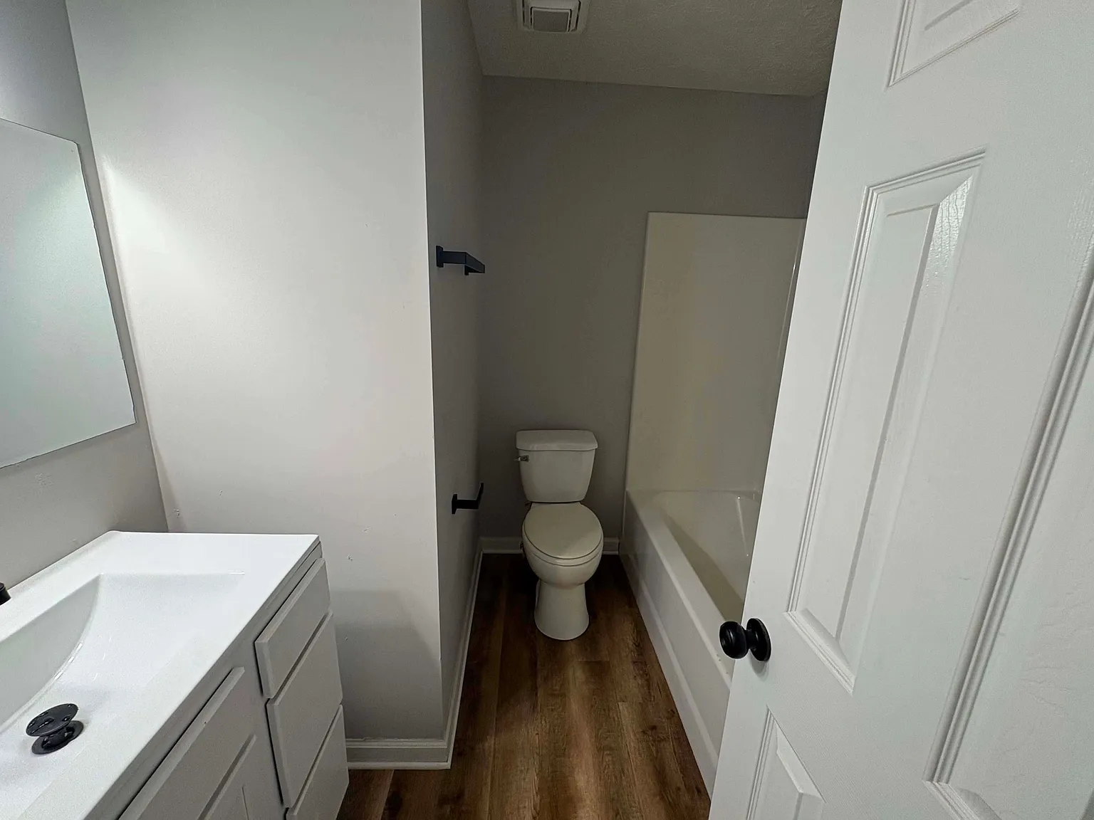 813 Scott St #4, Brownsville - Unit 1 — Photo 2