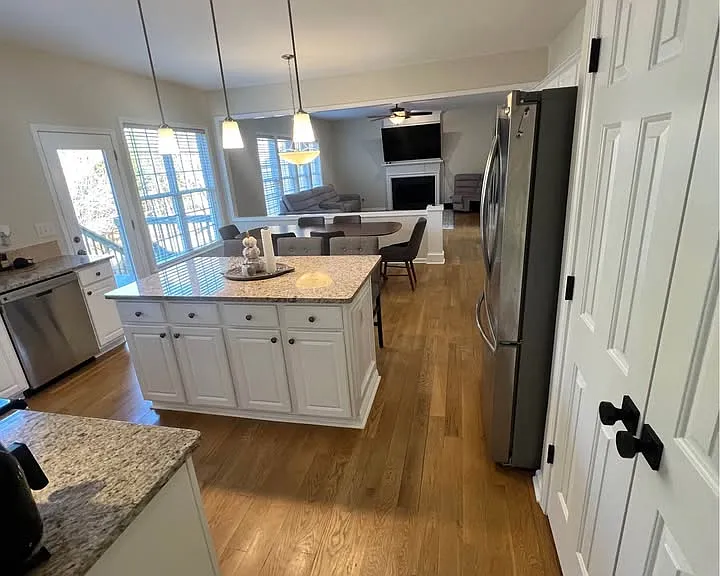 5135 Amberden Hall Dr — Photo 9