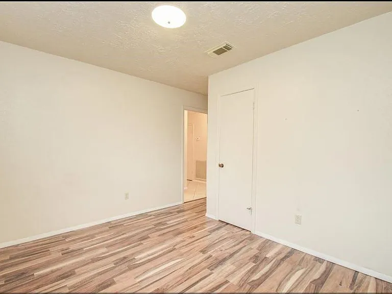 8206 Westbank Ave — Photo 14