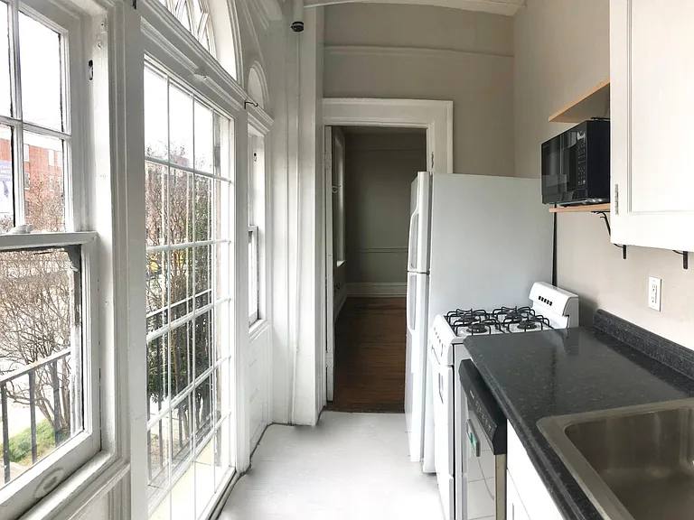 2522 Grove Ave #2 — Photo 2