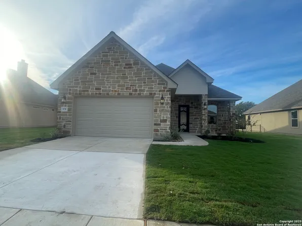 978 Virgil Way, Castroville, TX 78009