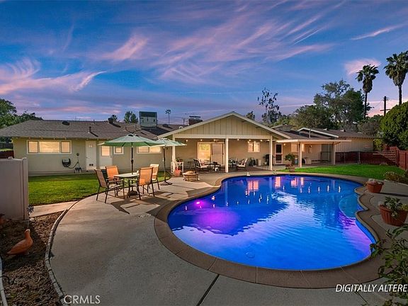 3rd image of 5296 Bronson Way